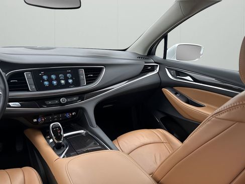 Used 2018 Buick Enclave Essence w/ Trailering Package image 22