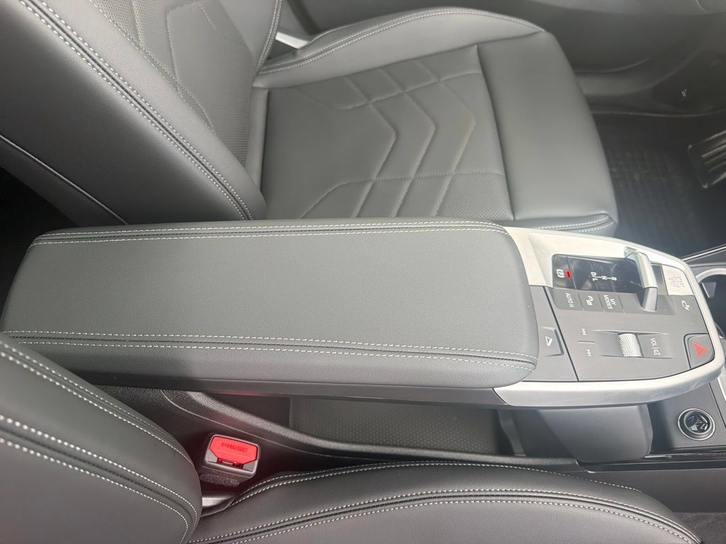 New 2027 BMW X1 xDrive28i AWD/4WD image 17