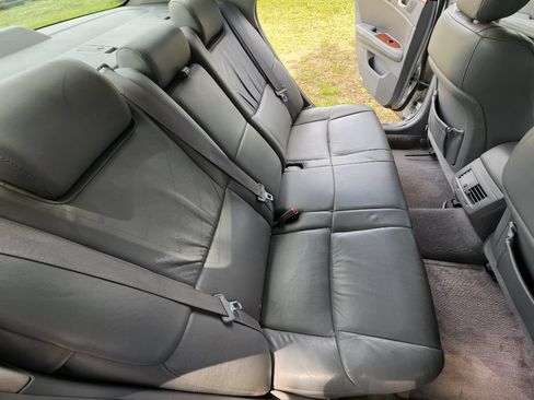 Used 2005 Toyota Avalon Limited FWD image 8