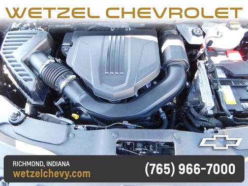 Used 2025 Chevrolet Traverse Z71 w/ Driver Confidence Package AWD/4WD image 46