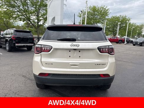 Used 2018 Jeep Compass Limited AWD/4WD image 5