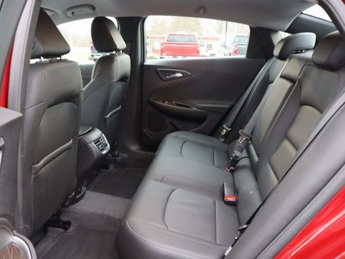 Used 2025 Chevrolet Malibu LT image 24