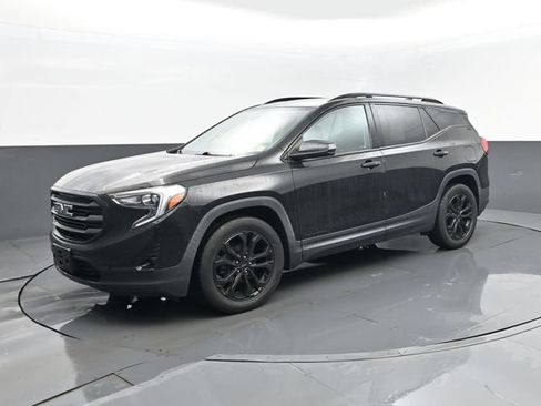 Used 2020 GMC Terrain SLT w/ Preferred Package AWD/4WD image 2
