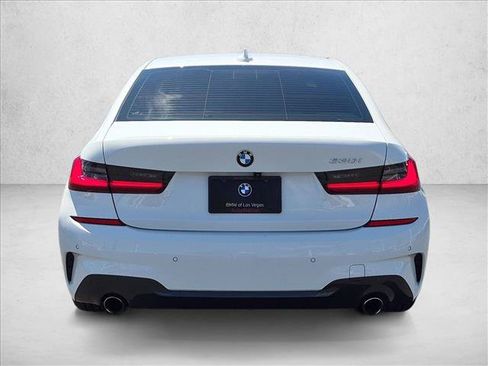 Used 2021 BMW 330i Sedan w/ M Sport Package RWD image 7
