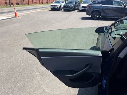 Used 2025 Tesla Model 3 RWD image 16