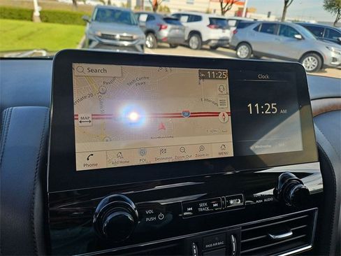 Used 2023 Nissan Armada SL image 14