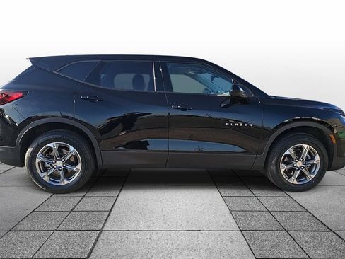 Used 2025 Chevrolet Blazer LT FWD image 4