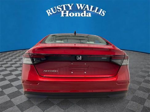 New 2025 Honda Accord SE image 4