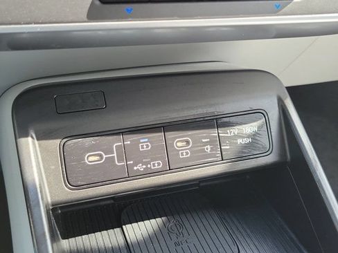 Certified 2024 Hyundai Kona SEL w/ Convenience Package AWD/4WD image 27