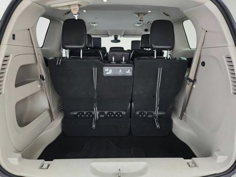 Used 2018 Chrysler Pacifica Touring-L Plus FWD image 30