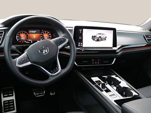 Used 2025 Volkswagen Atlas Cross Sport SEL Premium R-Line AWD/4WD image 19