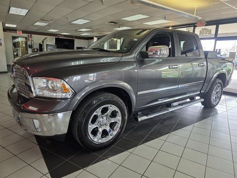 Used 2017 RAM 1500 Laramie w/ Convenience Group AWD/4WD image 1
