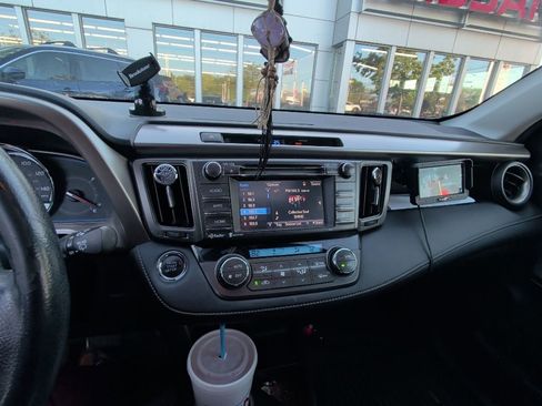 Used 2015 Toyota RAV4 Limited AWD/4WD image 7