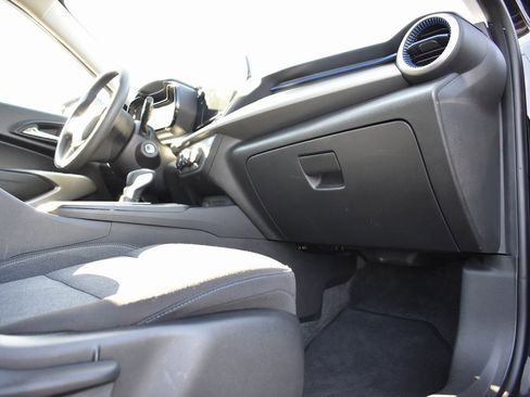 Certified 2024 Chevrolet Trax LS image 10