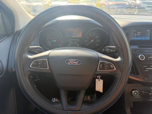 Used 2015 Ford Focus S FWD image 15