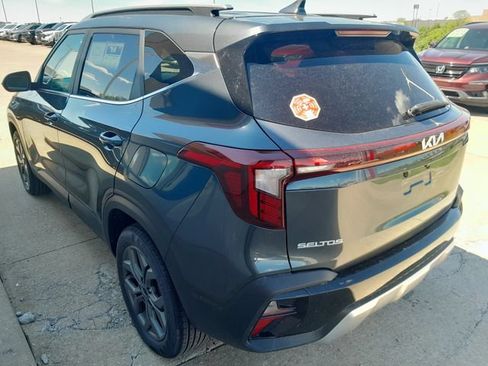 Used 2024 Kia Seltos S AWD/4WD image 7