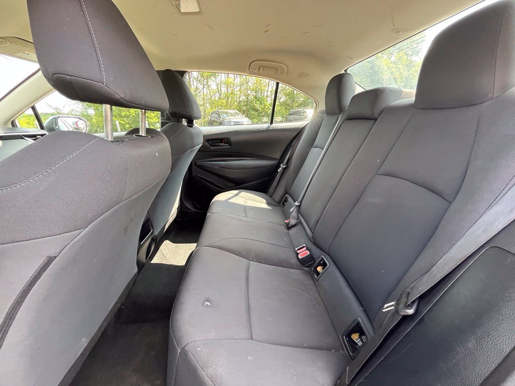 Used 2022 Toyota Corolla LE FWD image 29