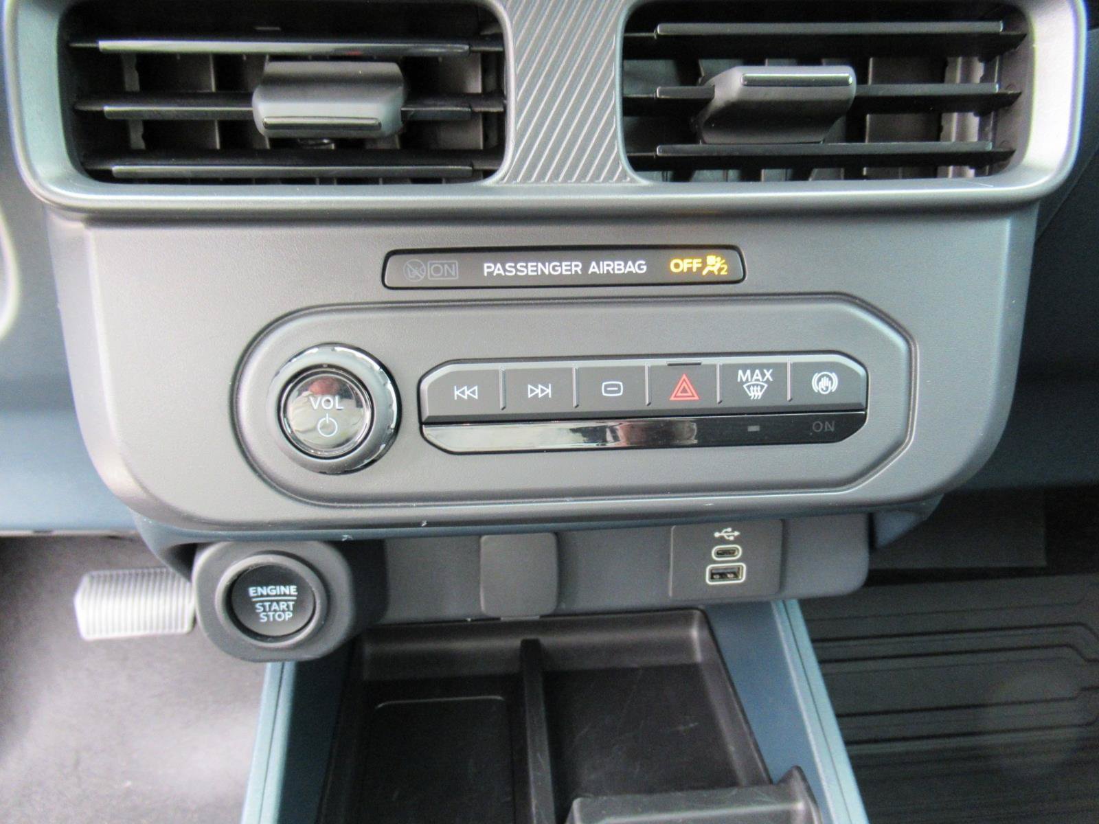 Used 2025 Ford Maverick XLT w/ Black Appearance Package AWD/4WD image 24