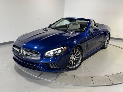 Used 2017 Mercedes-Benz SL 450 image 4