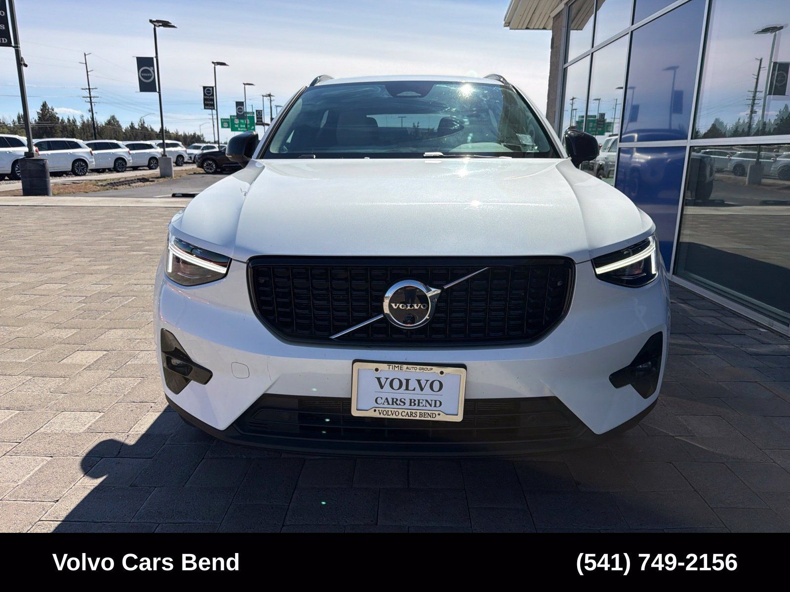 Used 2026 Volvo XC40 B5 Plus AWD/4WD image 2