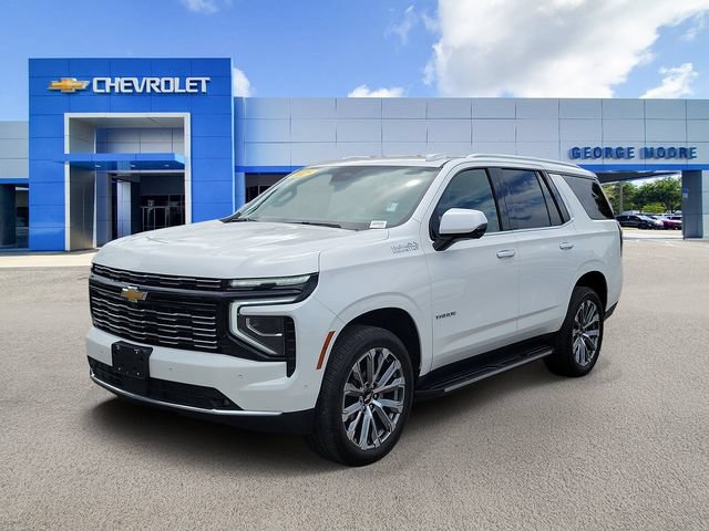 Certified 2025 Chevrolet Tahoe High Country AWD/4WD image 2