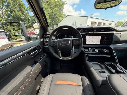 New 2026 GMC Sierra 2500 AT4 w/ AT4 Premium Plus Package AWD/4WD image 3