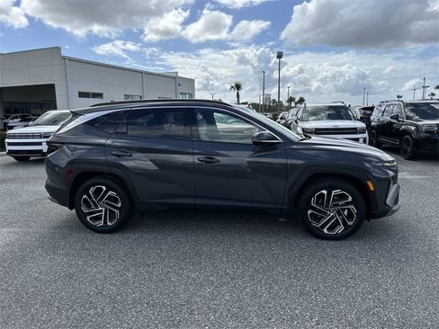 New 2026 Hyundai Tucson Limited image 9