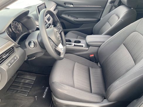 New 2025 Nissan Altima 2.5 SV image 20