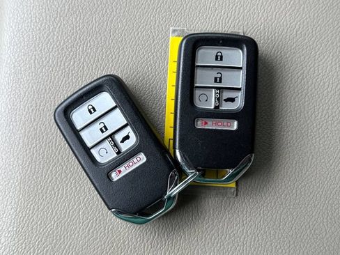 Used 2022 Honda CR-V Touring image 34