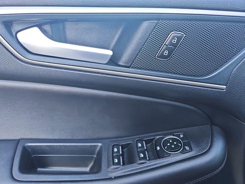 Used 2024 Ford Edge SEL image 16