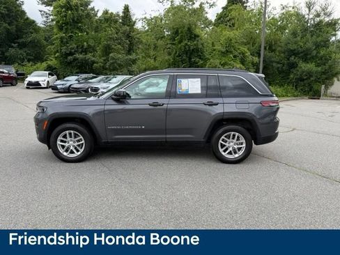 Used 2024 Jeep Grand Cherokee Laredo X w/ Trailer Tow Package AWD/4WD image 8