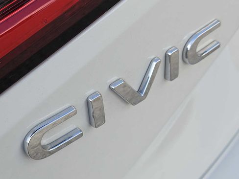 Used 2024 Honda Civic Sport Touring image 11