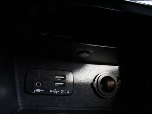 Used 2019 Subaru Forester Premium image 44