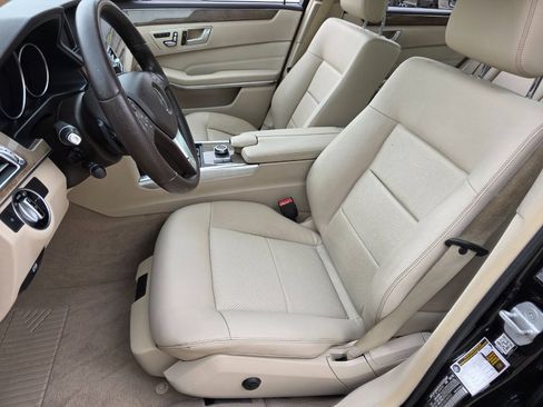 Used 2016 Mercedes-Benz E 350 4MATIC Sedan image 11