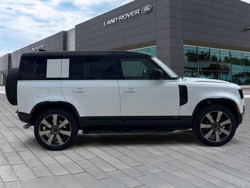 New 2026 Land Rover Defender 110 V8 AWD/4WD image 6