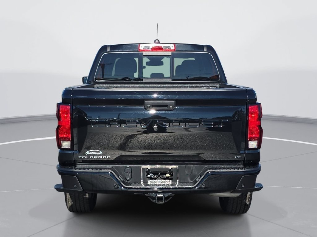 Certified 2024 Chevrolet Colorado LT w/ LT Convenience Package II AWD/4WD image 5