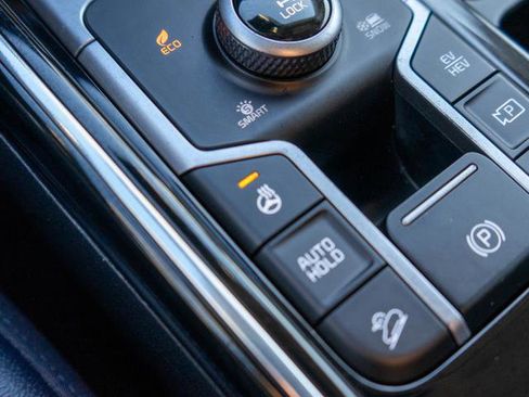 Certified 2024 Kia Sorento SX Prestige image 30