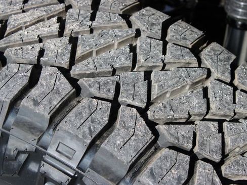 Used 2024 RAM 2500 Big Horn w/ Sport Appearance Package image 17