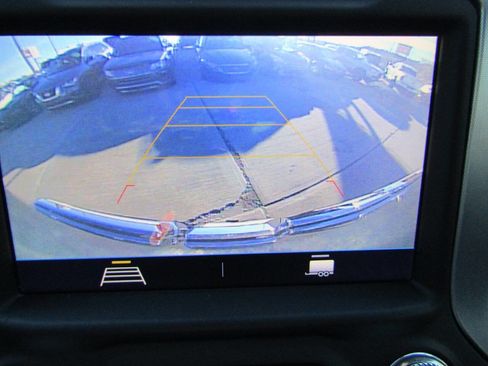 Used 2021 GMC Sierra 1500 Elevation w/ X31 Off-Road Package image 16