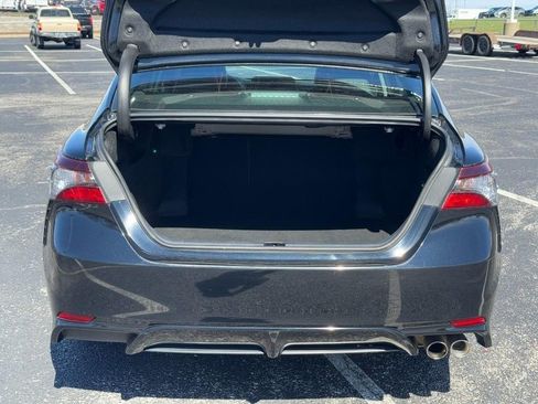Used 2024 Toyota Camry SE image 7