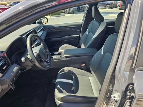 Used 2026 Toyota Camry SE FWD image 20