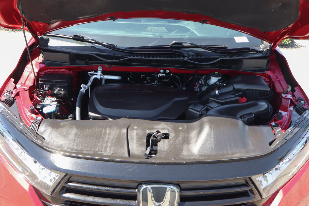 Used 2023 Honda Odyssey Sport image 11