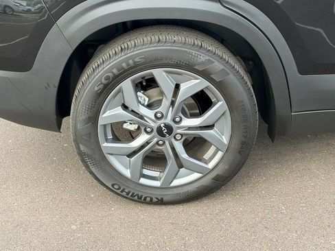 Certified 2026 Kia Seltos LX FWD image 10