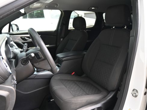Used 2021 Chevrolet Blazer LT FWD image 16