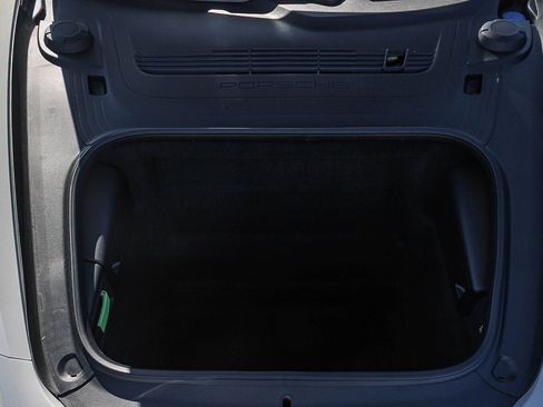 Used 2025 Porsche 718 Boxster image 32