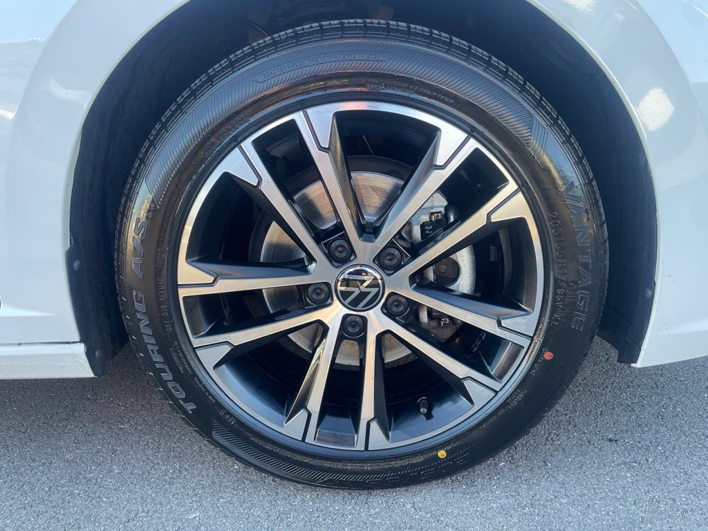 Used 2023 Volkswagen Jetta Sport FWD image 13