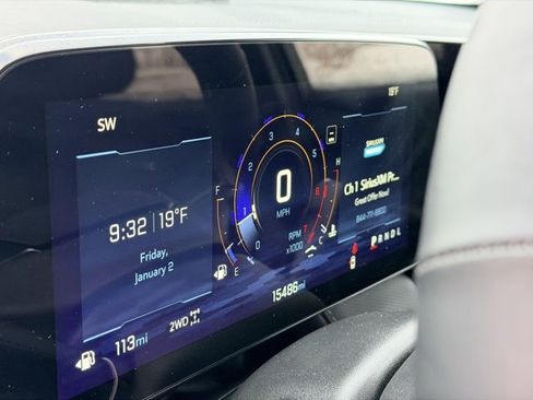 Used 2025 Chevrolet Equinox LT image 8