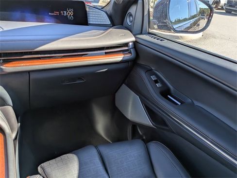 New 2025 Lincoln Navigator Black Label image 17