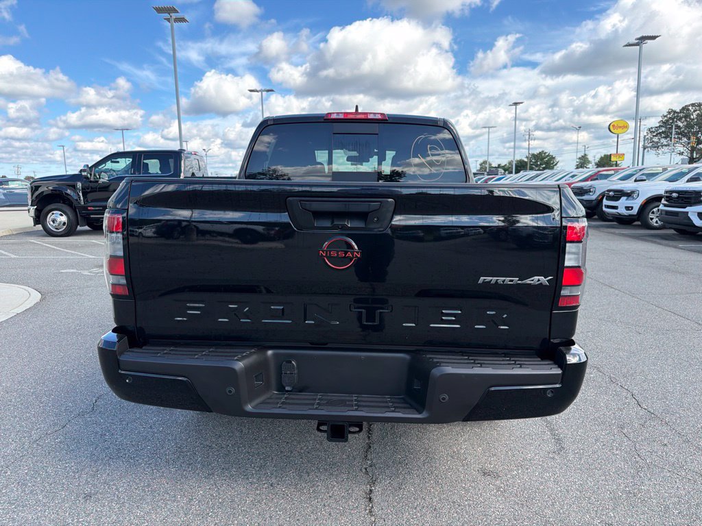Used 2023 Nissan Frontier PRO-4X w/ Pro Convenience Package AWD/4WD image 7