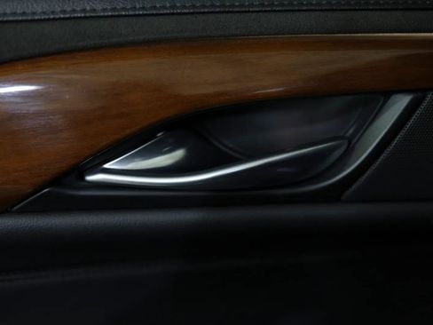 Used 2019 Cadillac Escalade ESV Luxury image 31